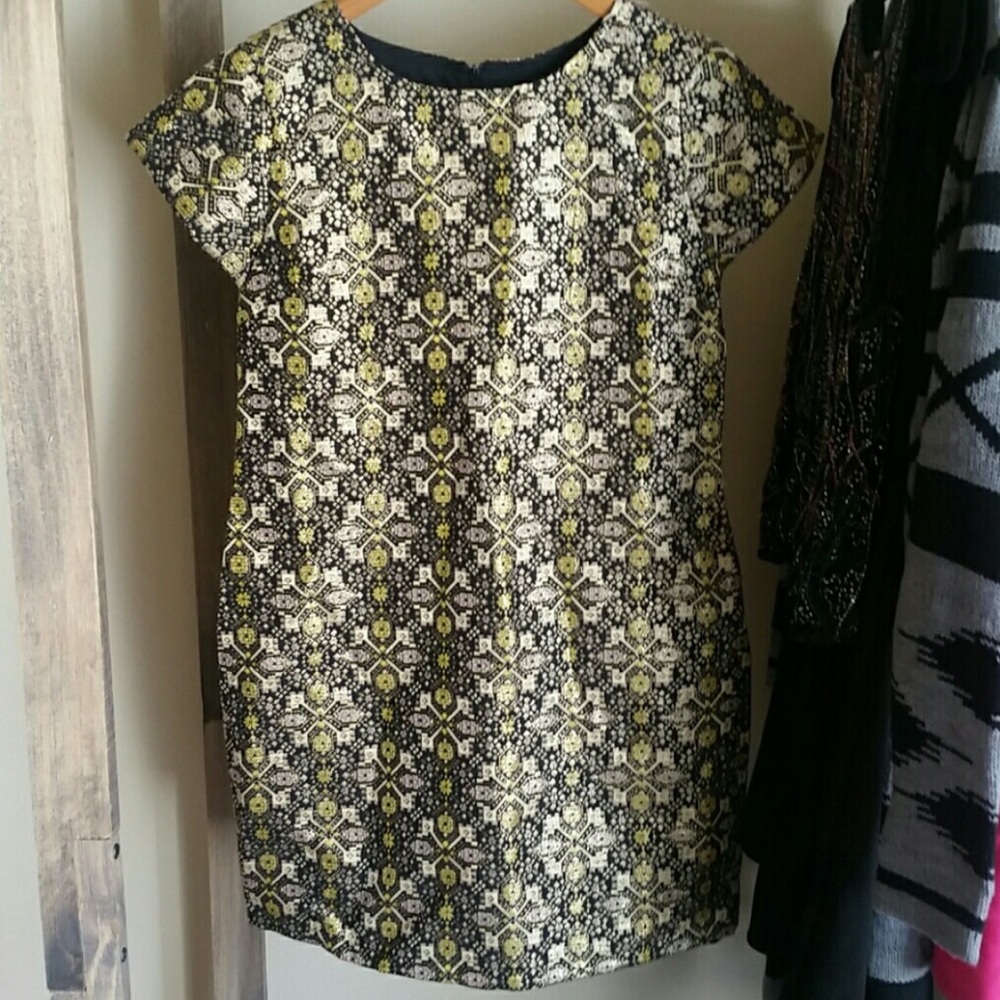 Xhilaration jacquard dress! Black and gold